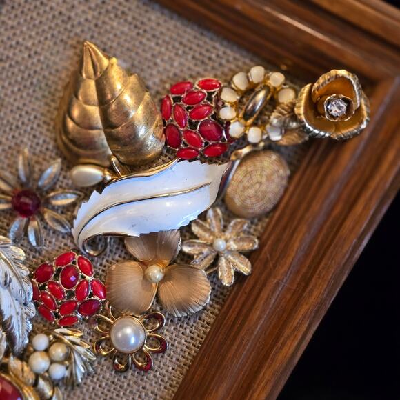 Hand Crafted Framed Jewelry Art 7"W x 9"H - Picture 2 of 6